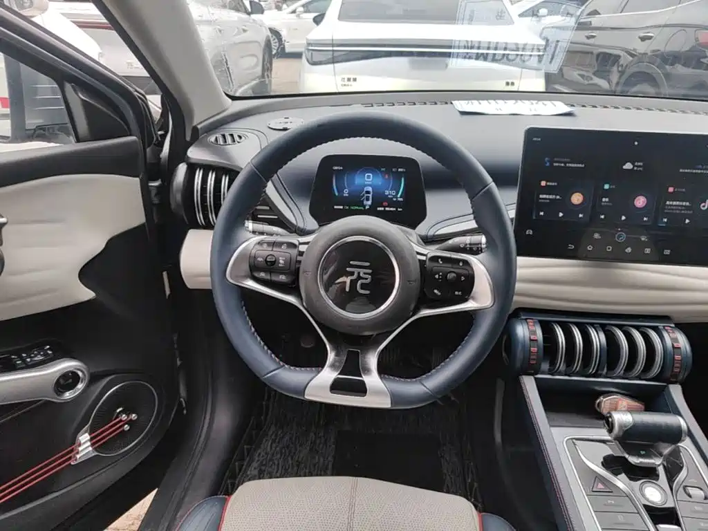 BYD Yuan Plus — миниатюра 11
