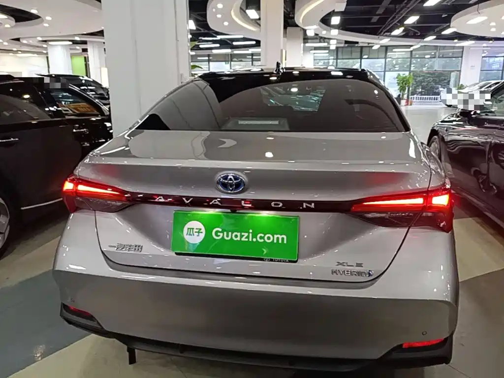 Toyota Avalon — миниатюра 6