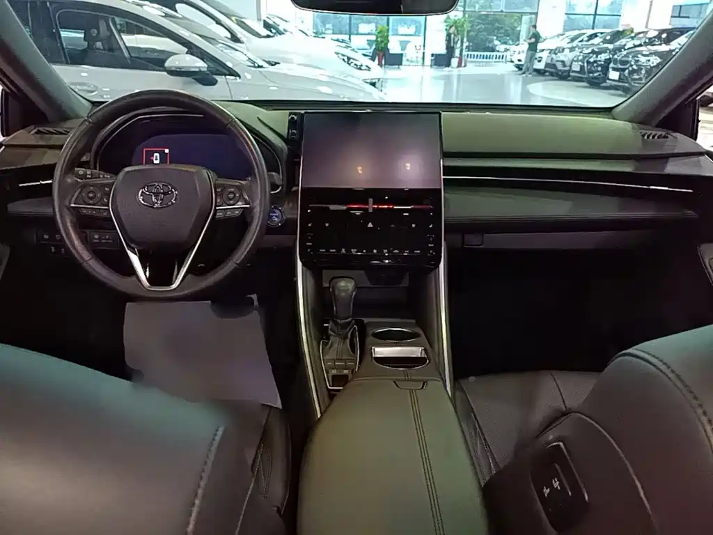 Toyota Avalon — миниатюра 10