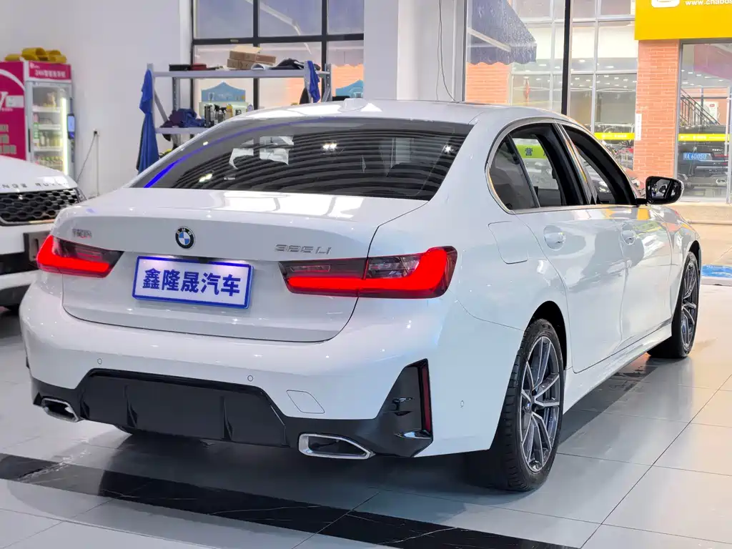 BMW 3 Series — миниатюра 11