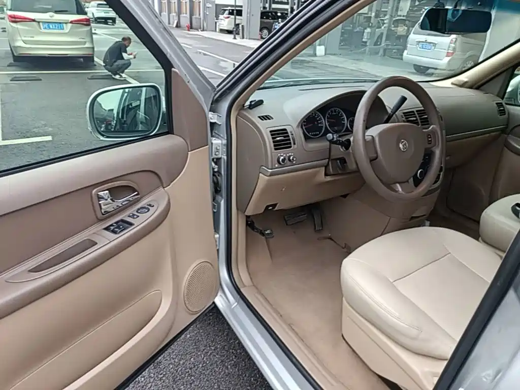 Buick GL8 — миниатюра 16