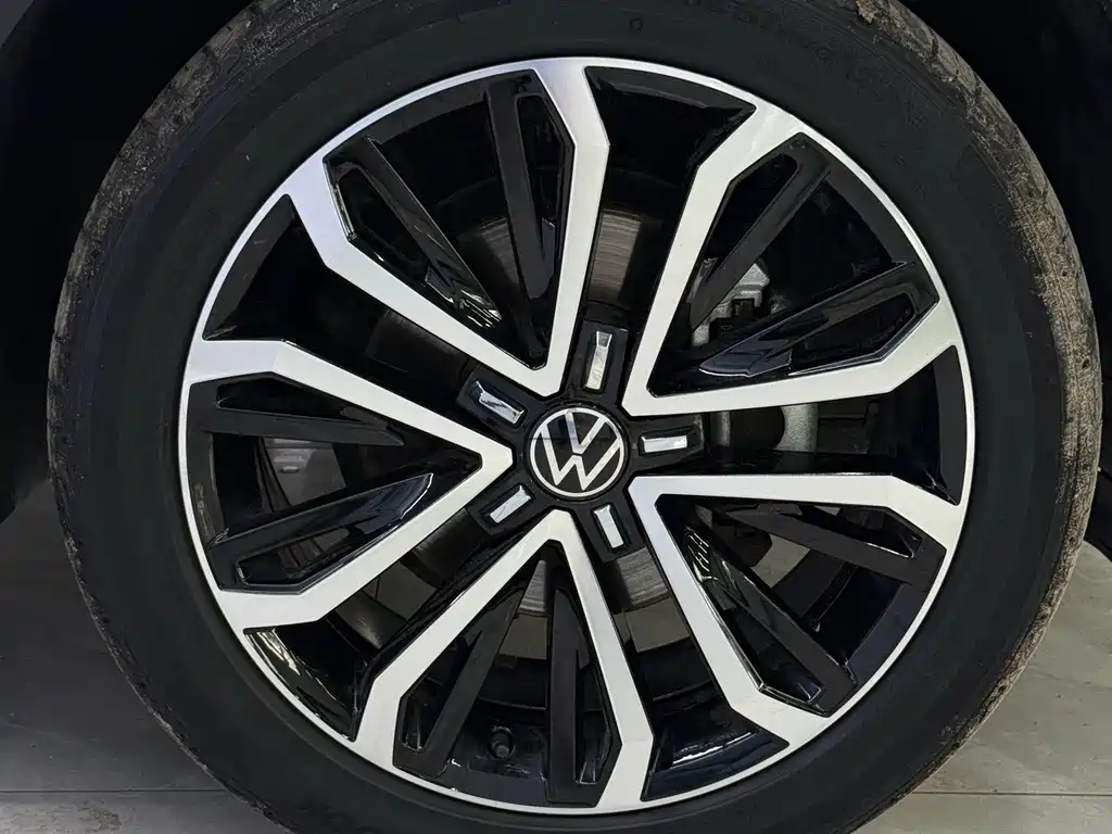 Volkswagen T-Roc — миниатюра 23