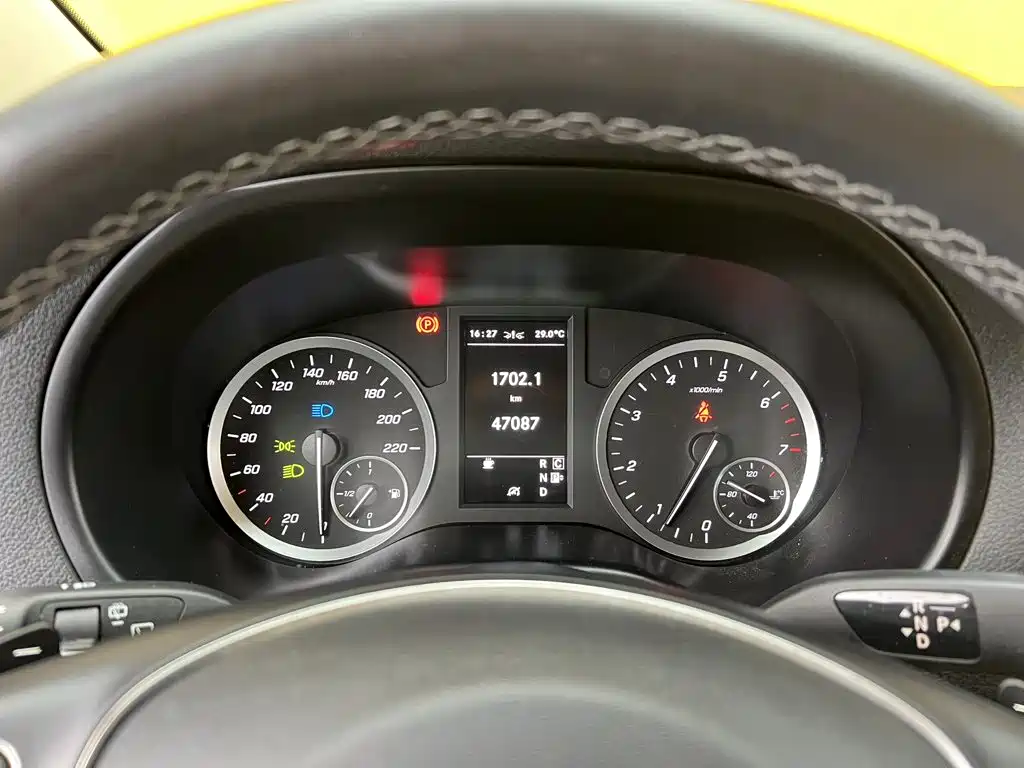 Mercedes-Benz Vito — миниатюра 22