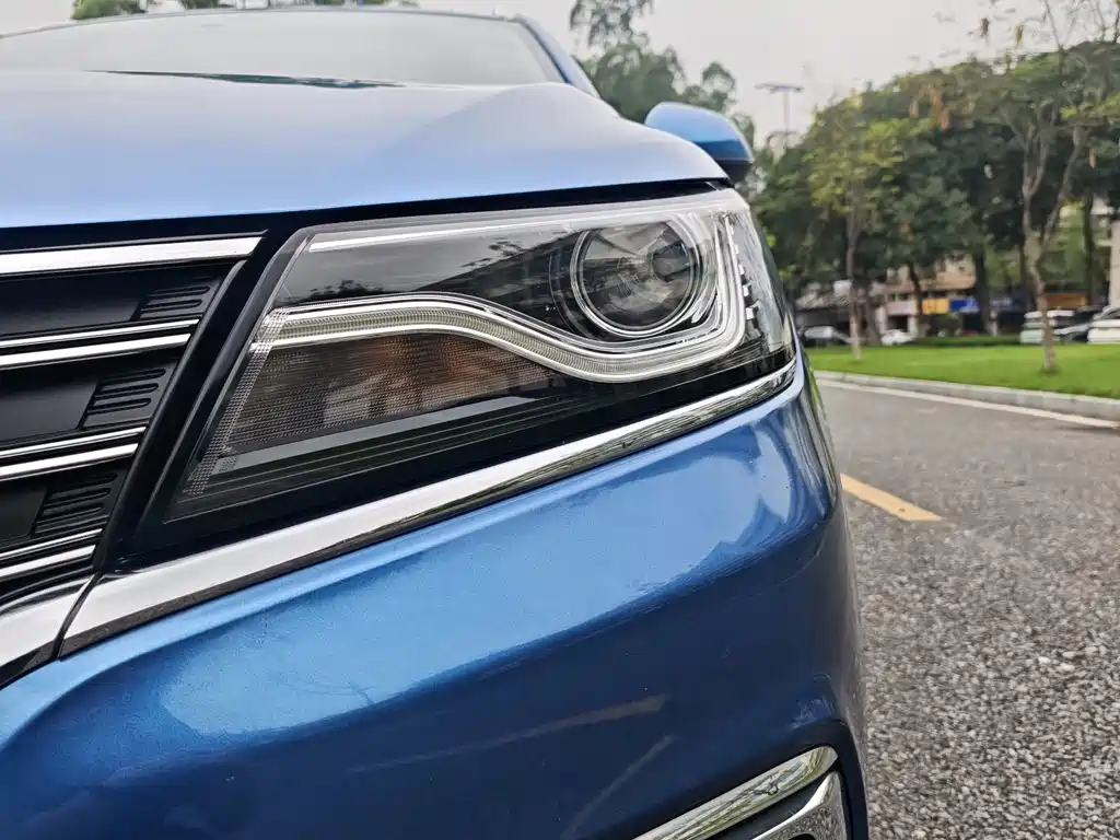 Roewe RX5 20T 2WD Manual Flagship Edition, фото 4