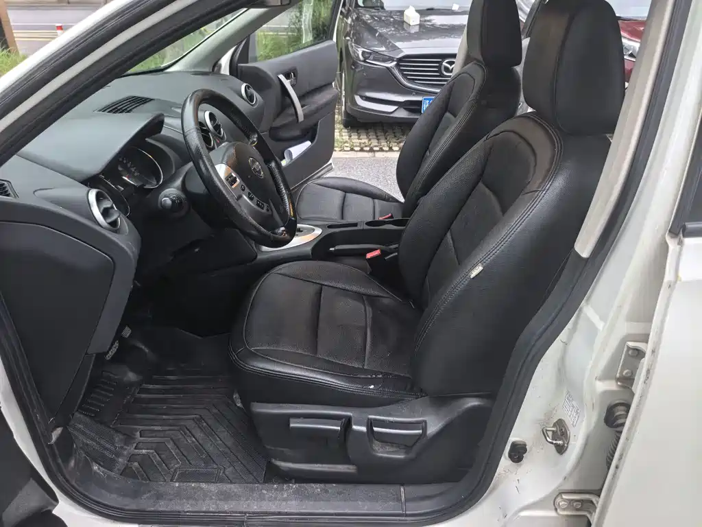 Nissan Qashqai — миниатюра 7