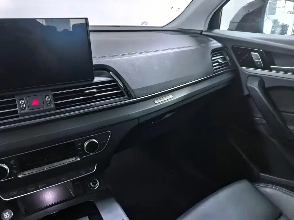 Audi Q5L — миниатюра 11