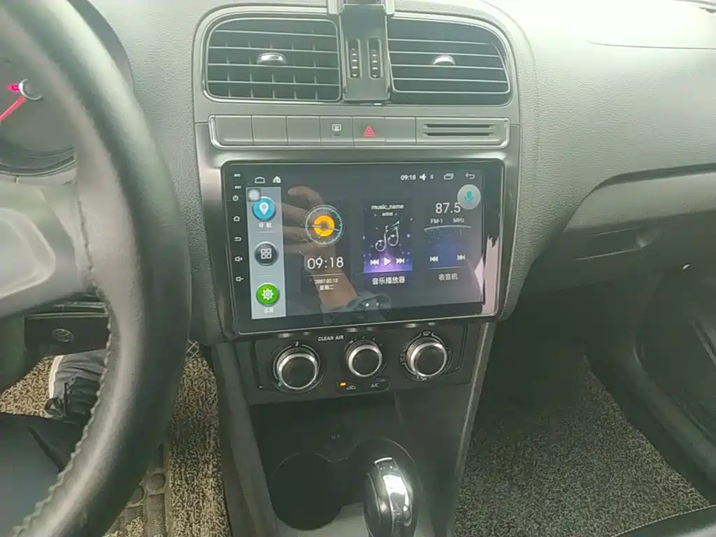Volkswagen Polo — миниатюра 13