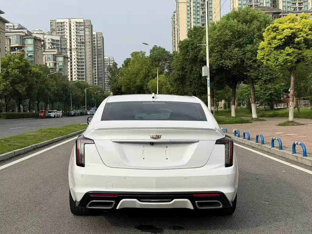 Cadillac CT5 — миниатюра 8