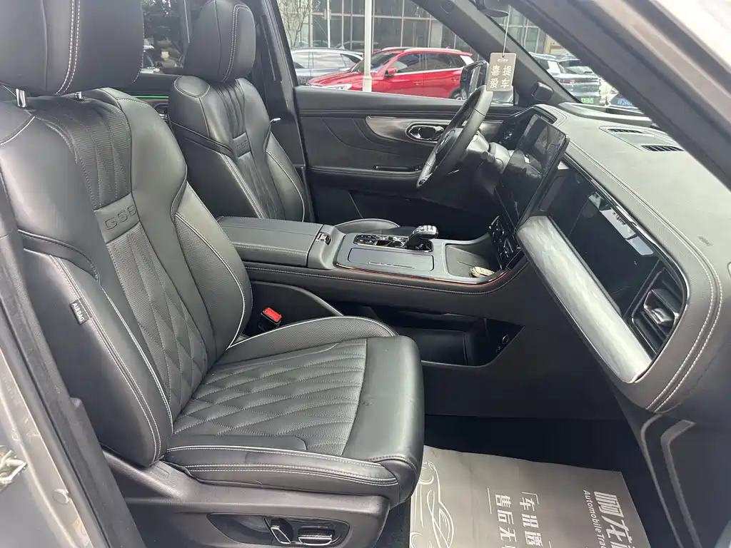 GAC GS8 2022 2.0TM Luxury ( мест)