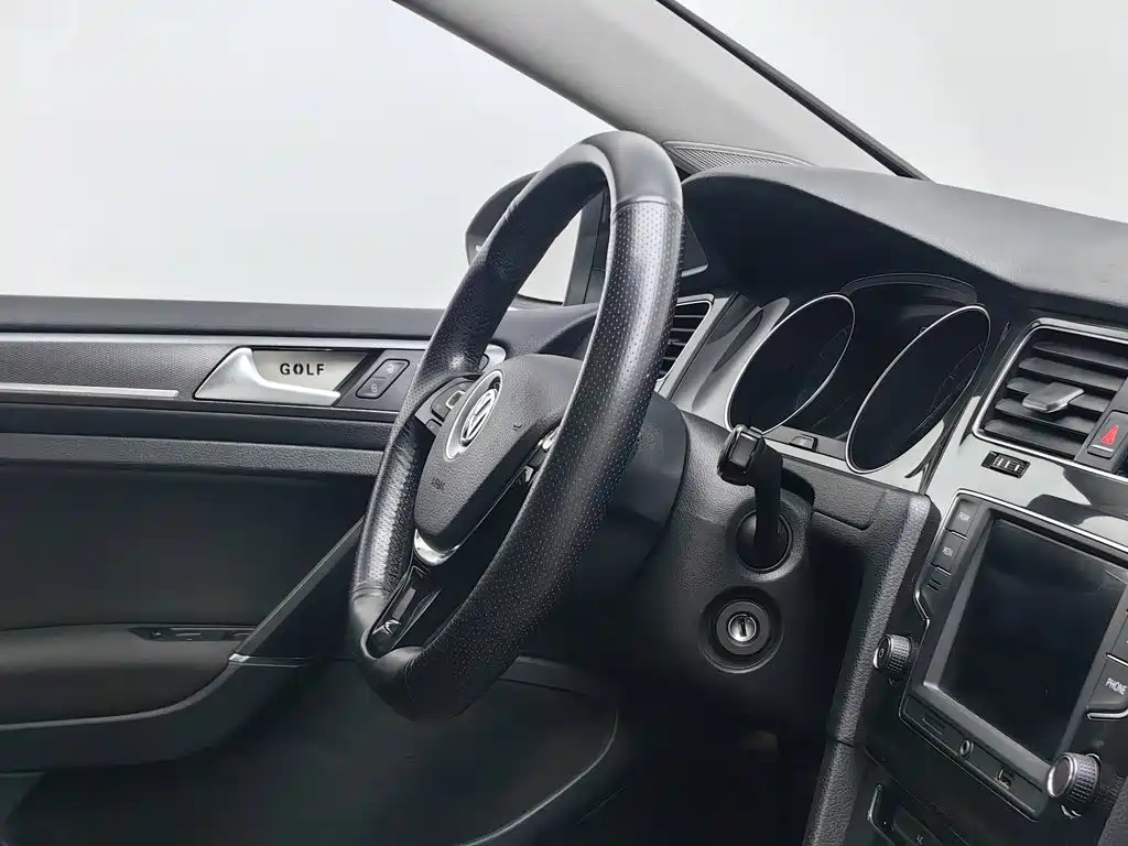 Volkswagen Golf — миниатюра 22