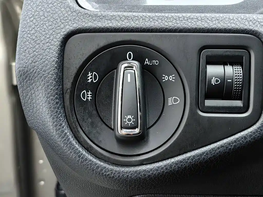 Volkswagen Golf — миниатюра 21