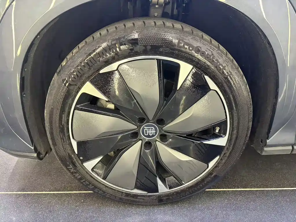 BYD Tang L — миниатюра 18