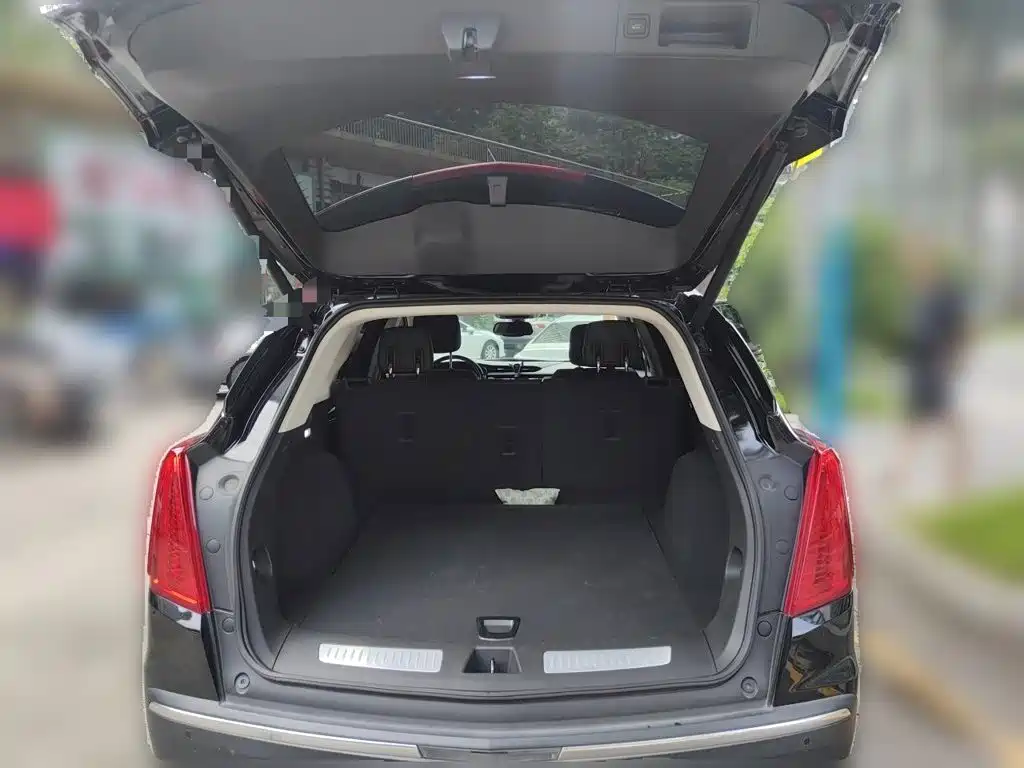 Cadillac XT5 — миниатюра 10