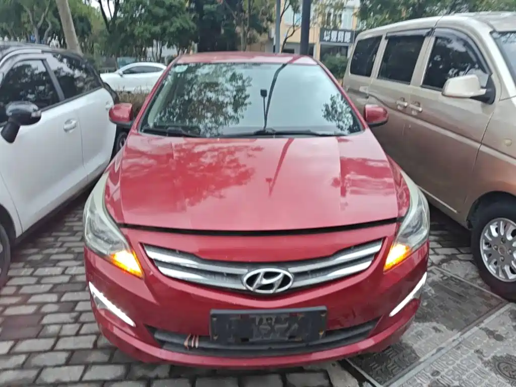 Hyundai Verna — миниатюра 3