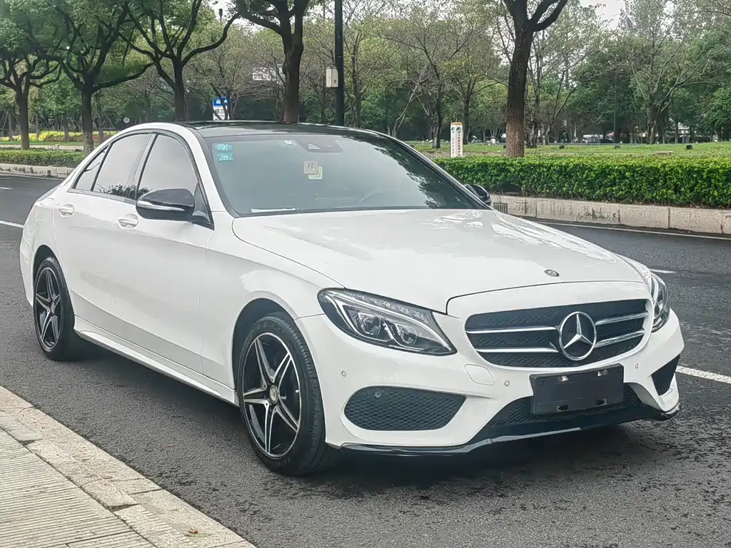 Mercedes-Benz C-Class — миниатюра 3