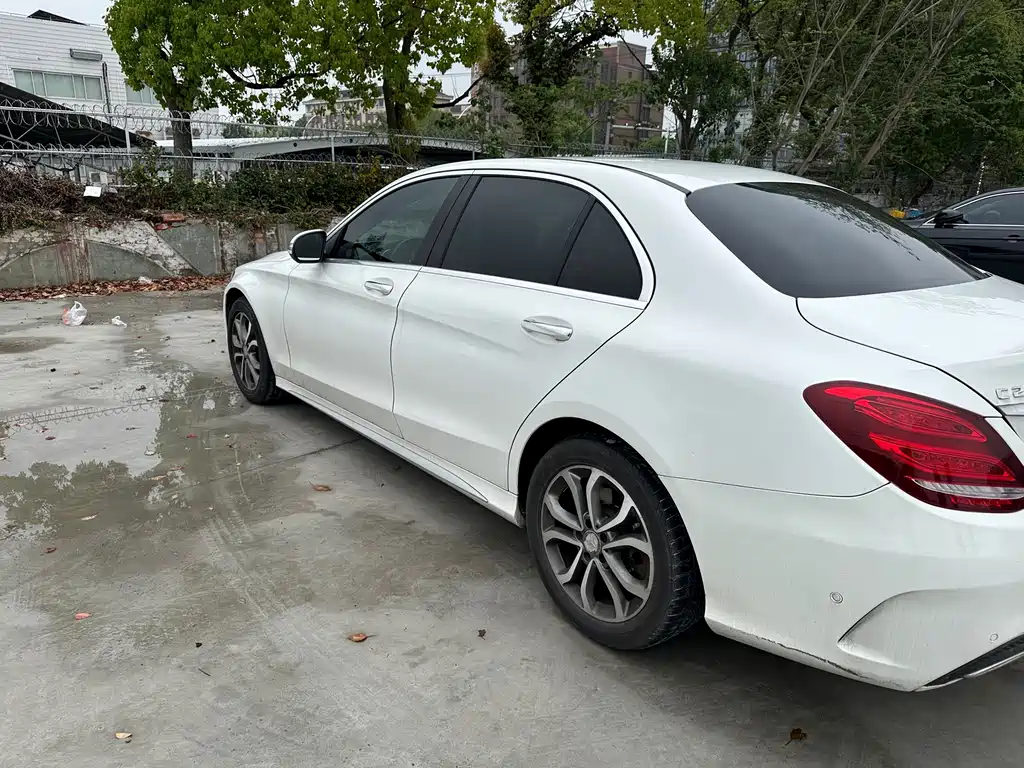 Mercedes-Benz C-Class — миниатюра 17