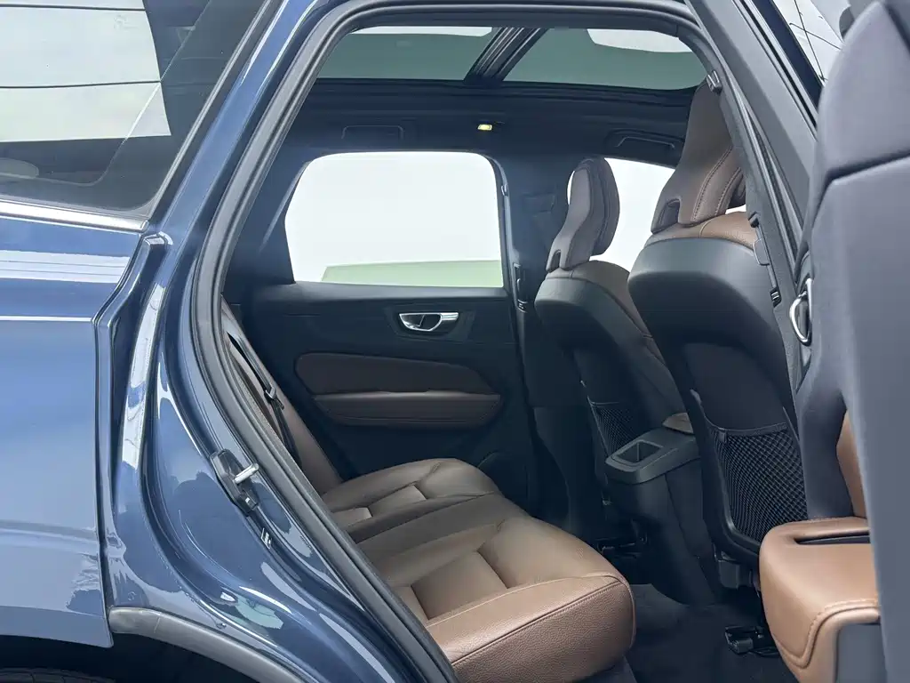 Volvo XC60 — миниатюра 8