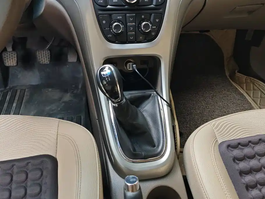 Buick Excelle — миниатюра 16