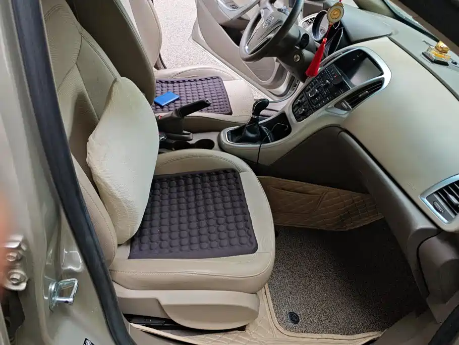 Buick Excelle — миниатюра 8