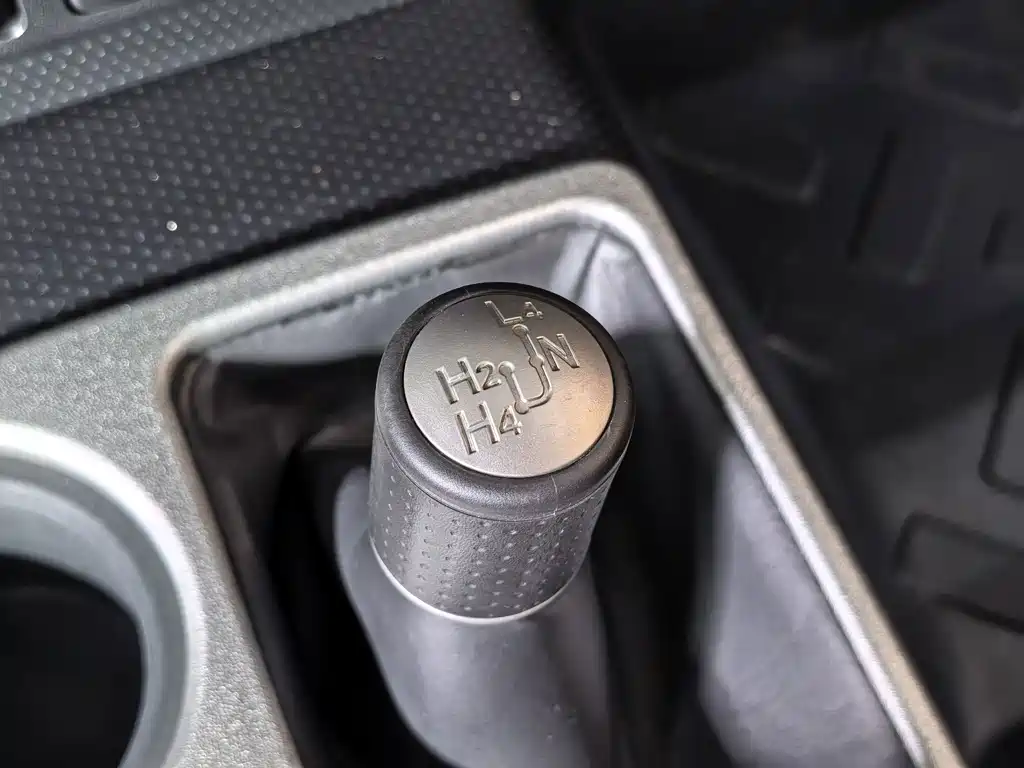 Toyota FJ Cruiser — миниатюра 12