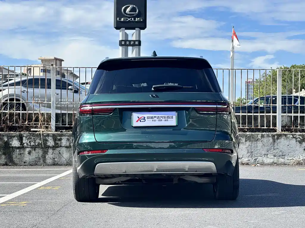 Li Auto ONE 2021 6 мест