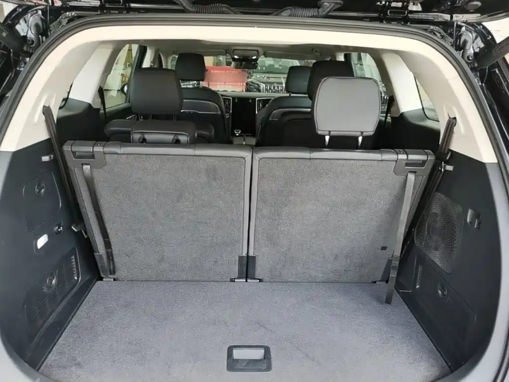 Hongqi Hongqi HS7 PHEV — миниатюра 19