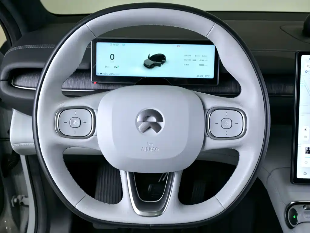 NIO ES6 — миниатюра 17
