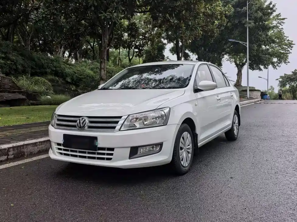 Volkswagen Santana — миниатюра 2