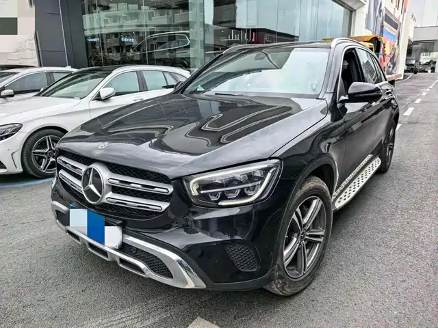 MERCEDES-BENZ GLC