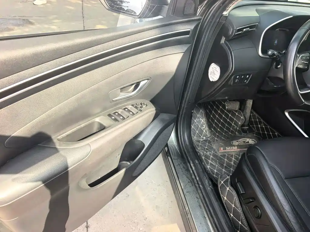 Hyundai Tucson — миниатюра 8