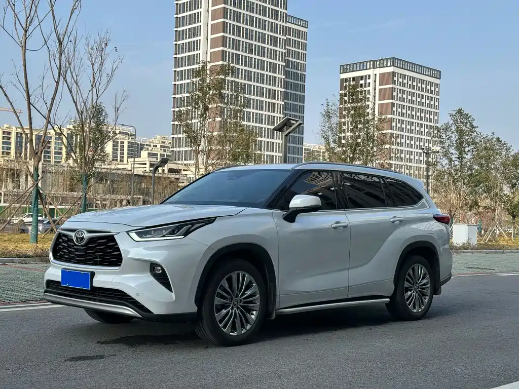 Купить Toyota Highlander