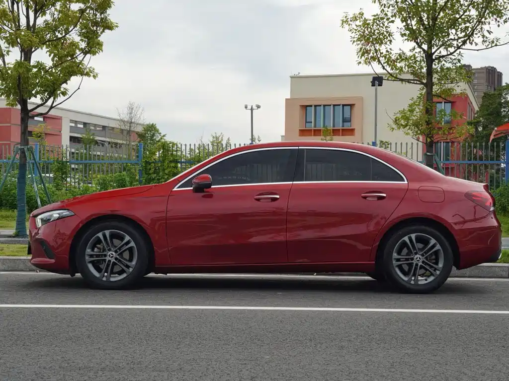 Mercedes-Benz A-Class — миниатюра 18