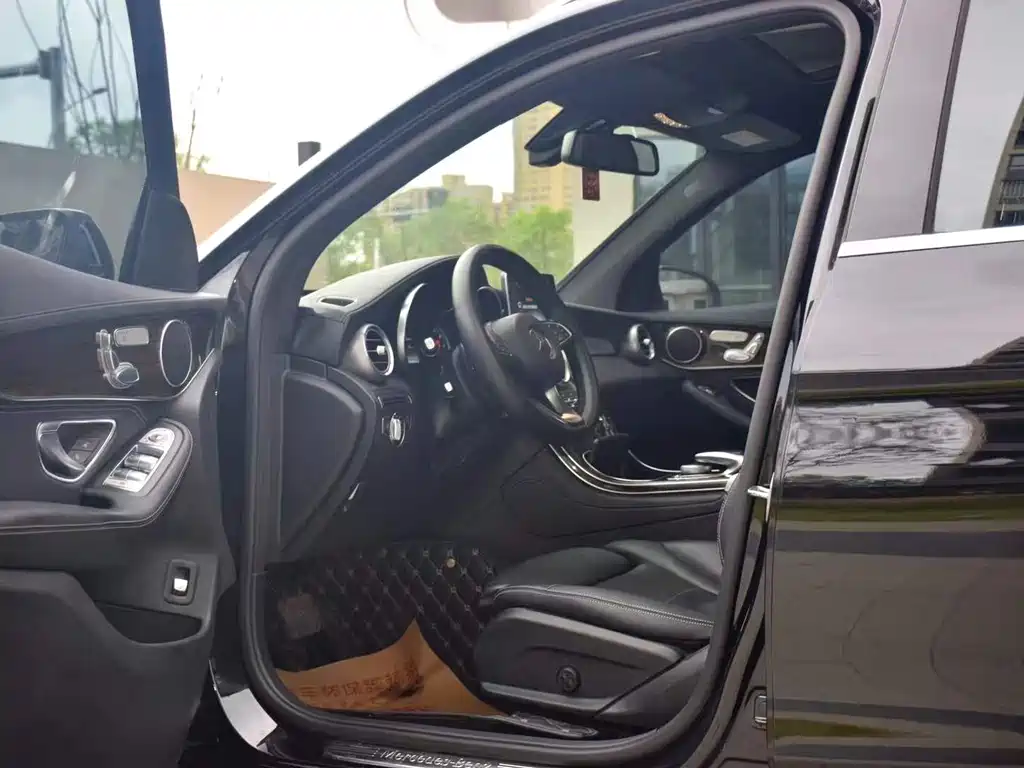 Mercedes-Benz GLC — миниатюра 6