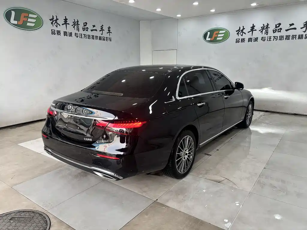 MERCEDES-BENZ E CLASS