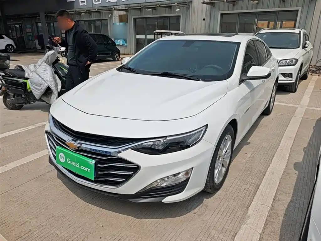 Купить Chevrolet Malibu XL