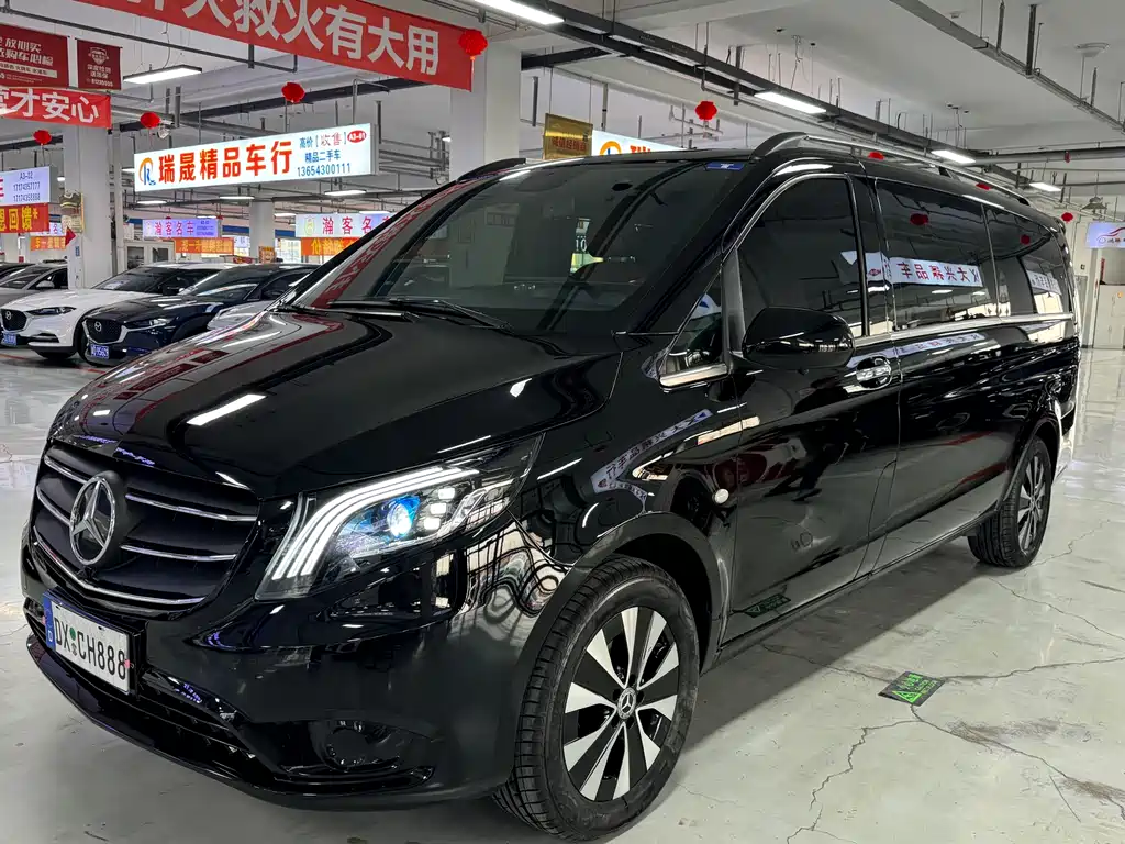 Mercedes-Benz Vito 2023