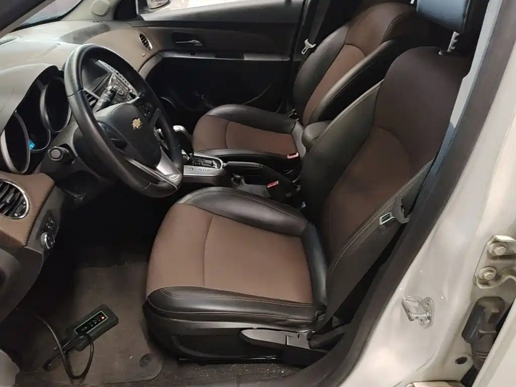 Chevrolet Cruze — миниатюра 15