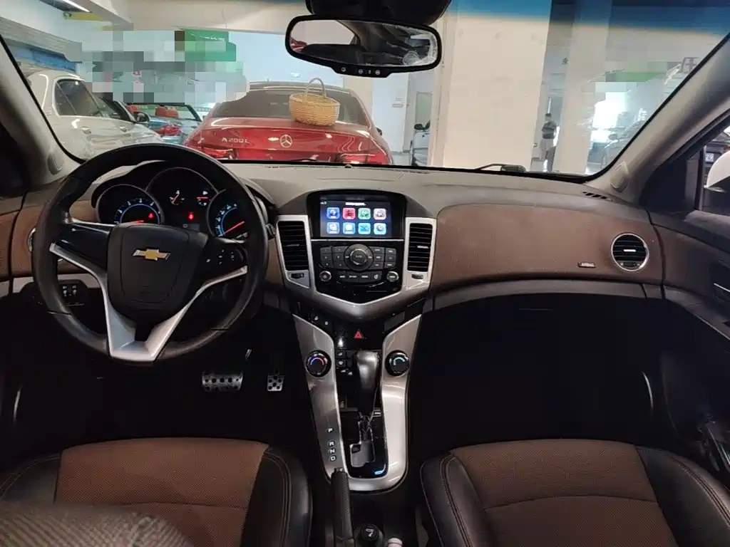 Chevrolet Cruze — миниатюра 10