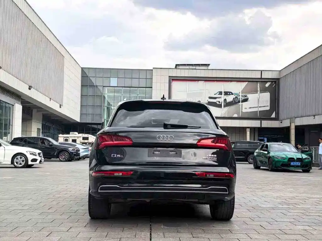 Audi Q5L — миниатюра 7