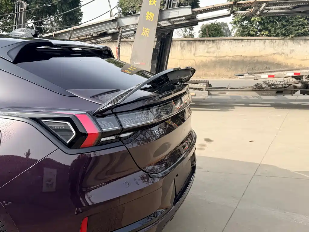 ZEEKR EXTREME KRYPTON 001