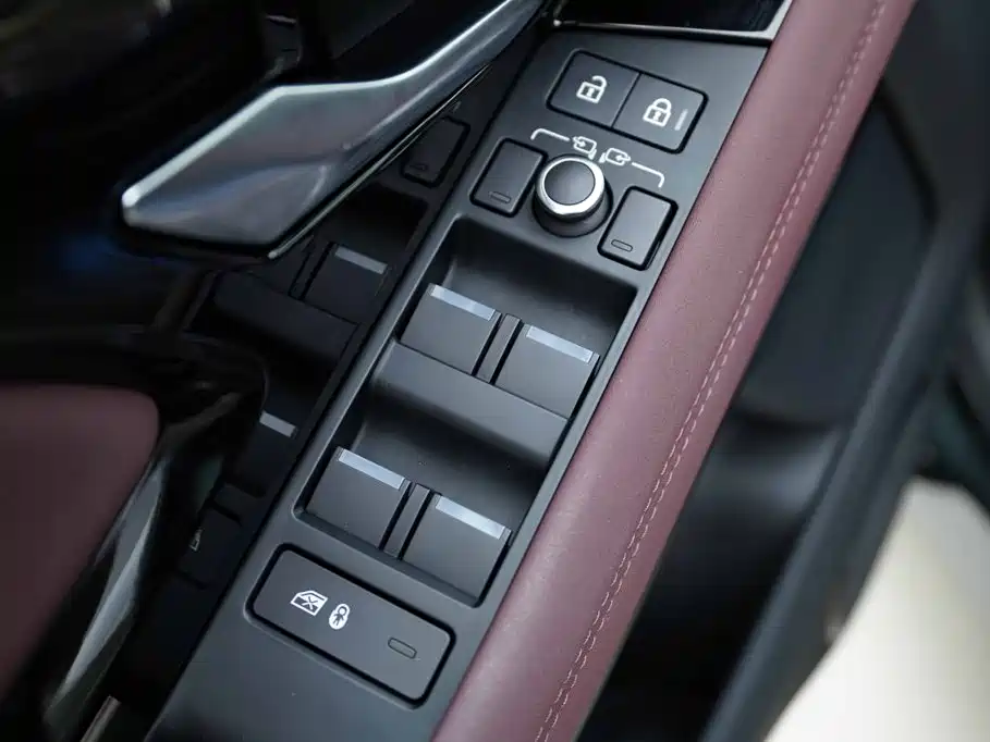 Land Rover Evoque — миниатюра 10