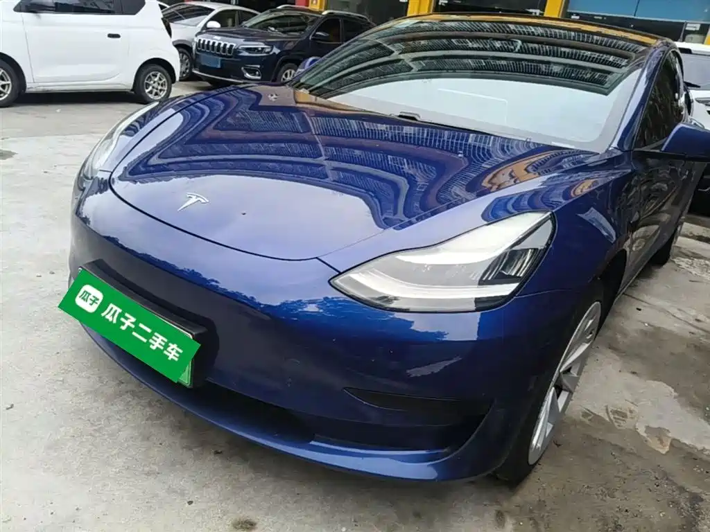 Tesla Model 3 2020