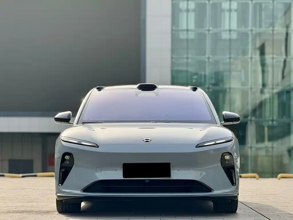NIO NIO ET5