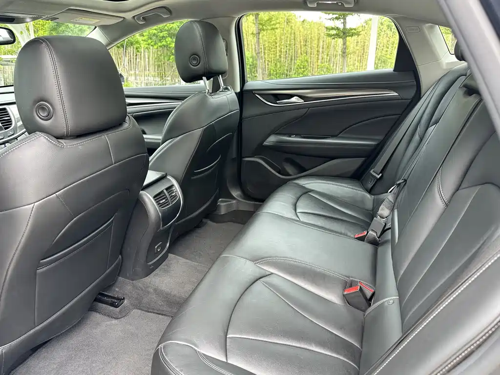 Buick LaCrosse — миниатюра 15