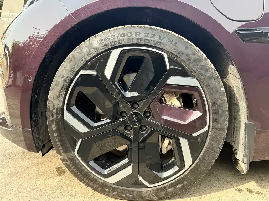 ZEEKR EXTREME KRYPTON 001