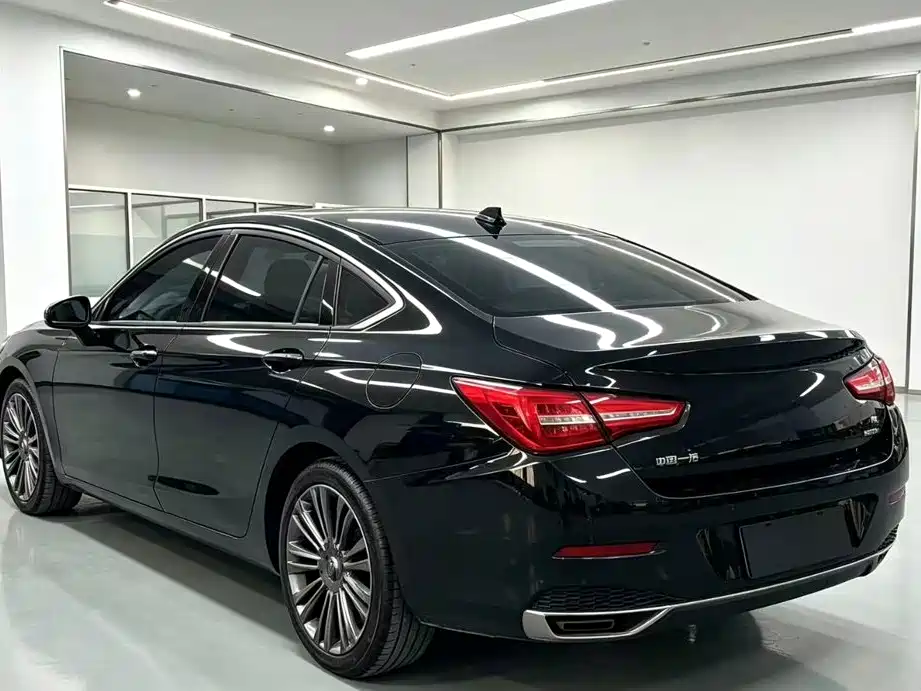 Hongqi Hongqi H5 — миниатюра 6