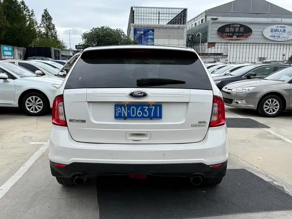Ford Edge (Import) — миниатюра 10