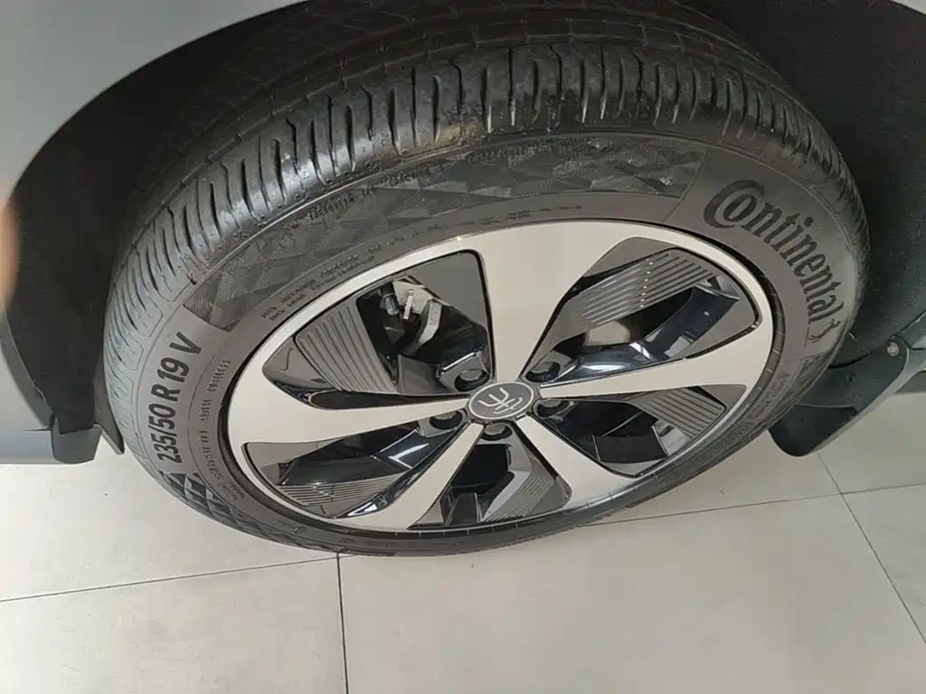BYD PLUS New Energy — миниатюра 23