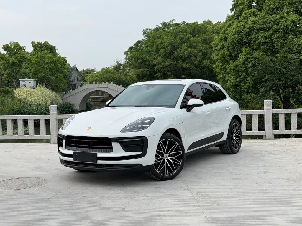 Купить Porsche Macan
