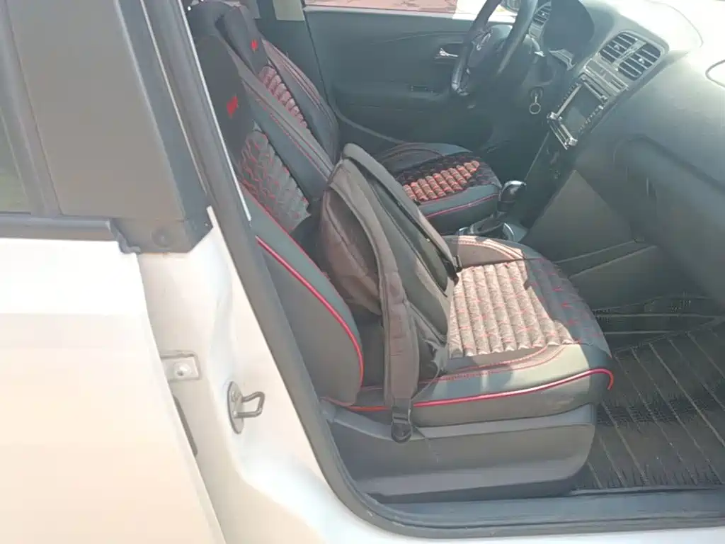 Volkswagen Polo — миниатюра 25